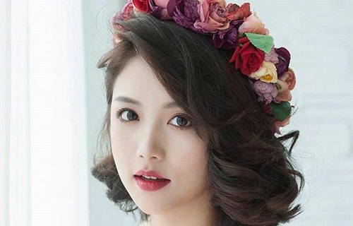 Hot girl có vẻ đẹp trong sáng như "thiên thần" nhưng sở hữu body cực phẩm